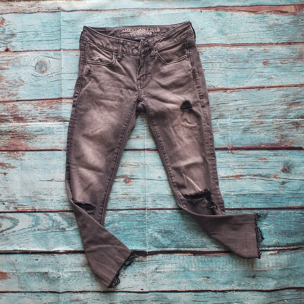American Eagle Gray Black Ripped Distressed Skinny Jeans Size 2